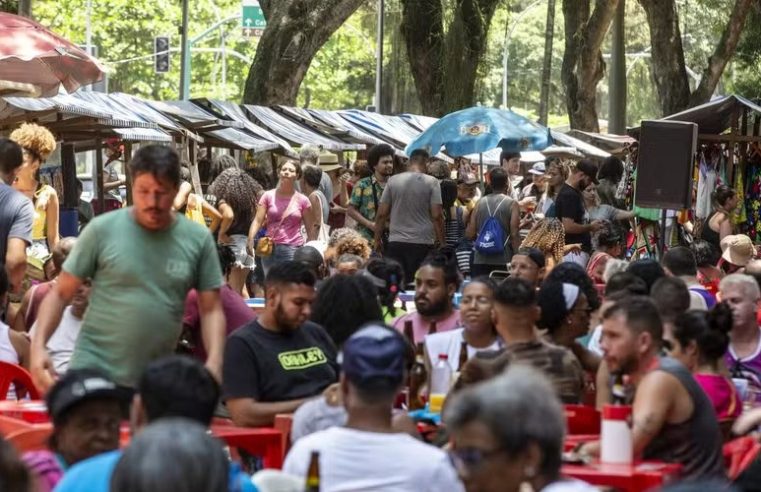 Prefeitura estuda reorganizar número de comerciantes da Feira da Glória