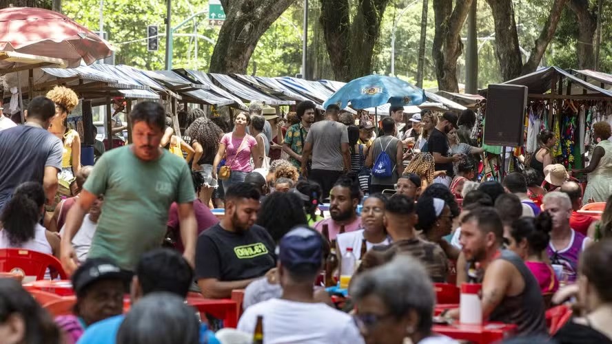 Prefeitura estuda reorganizar número de comerciantes da Feira da Glória