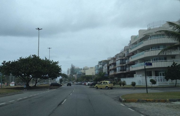 Avenida Lúcio Costa, na Barra da Tijuca, tem velocidade máxima reduzida para 60 km/h em 90 dias