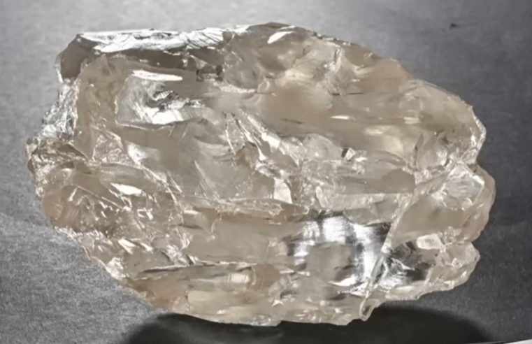 Segundo maior diamante do mundo é descoberto na África