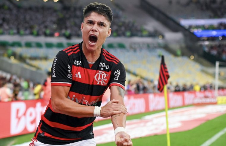 Flamengo vence Palmeiras por 2 a 0 no Maracanã e encaminha vaga nas quartas da Copa do Brasil