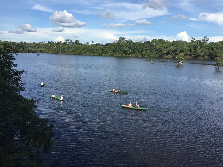 Caminhadas e passeios de canoa estão entre as atrações em Autazes (AM)