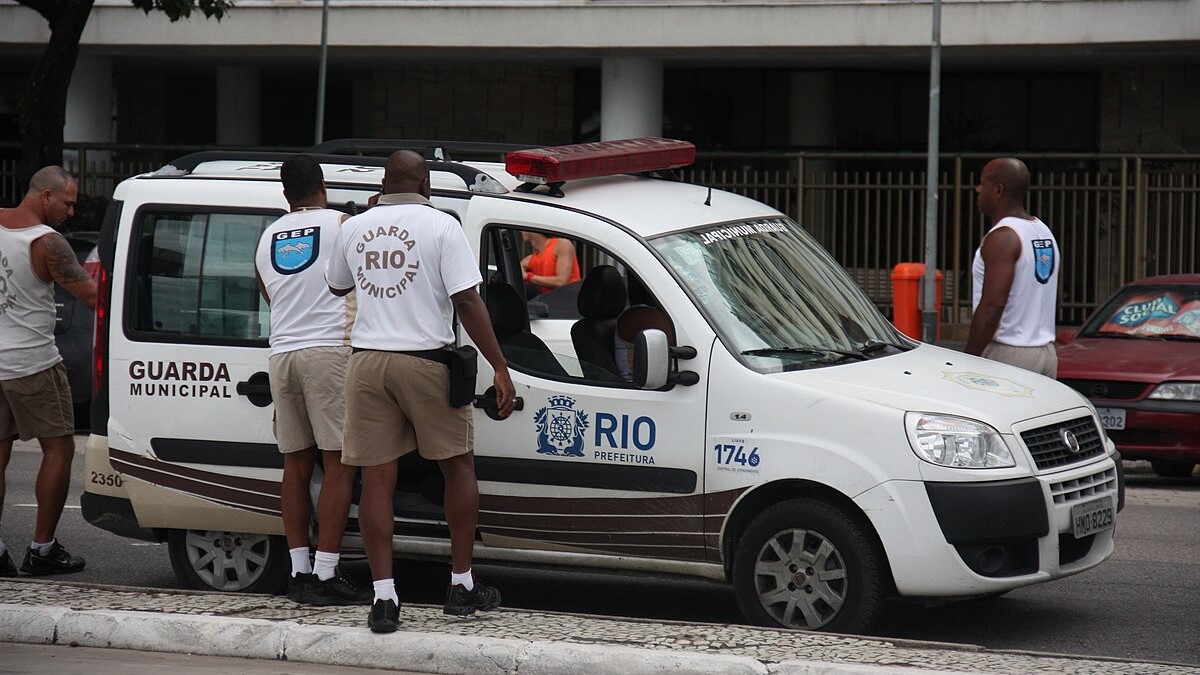 Câmara dos Vereadores vota armamento pela Guarda Municipal do Rio nesta terça-feira (13)