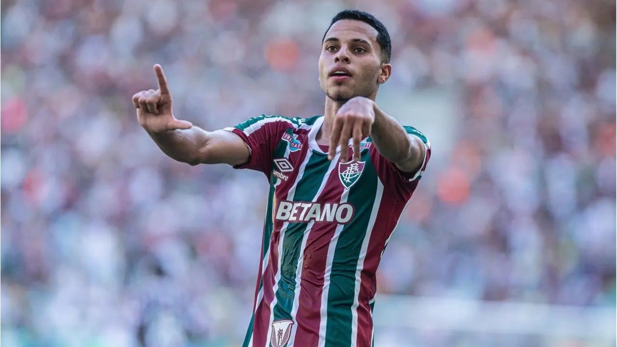 Moleque de Xérem: Alexsander é vendido para Al-Ahli e deixa Fluminense