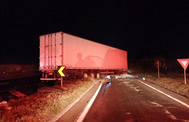 Motorista de caminhão de Maria Rita relata ter sido arrancado do veículo pela janela