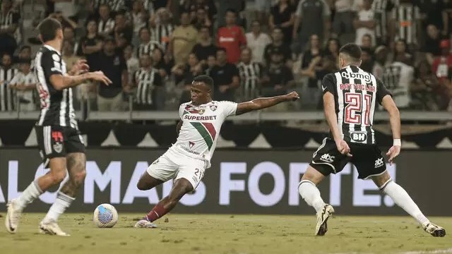 Fluminense surpreende e vence Atlético Mineiro por 2 a 0, tricolor deixa zona de rebaixamento