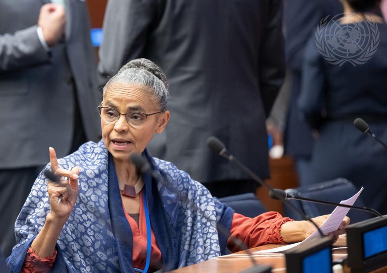 Ministra Marina Silva debate a participação da sociedade no Plano Clima