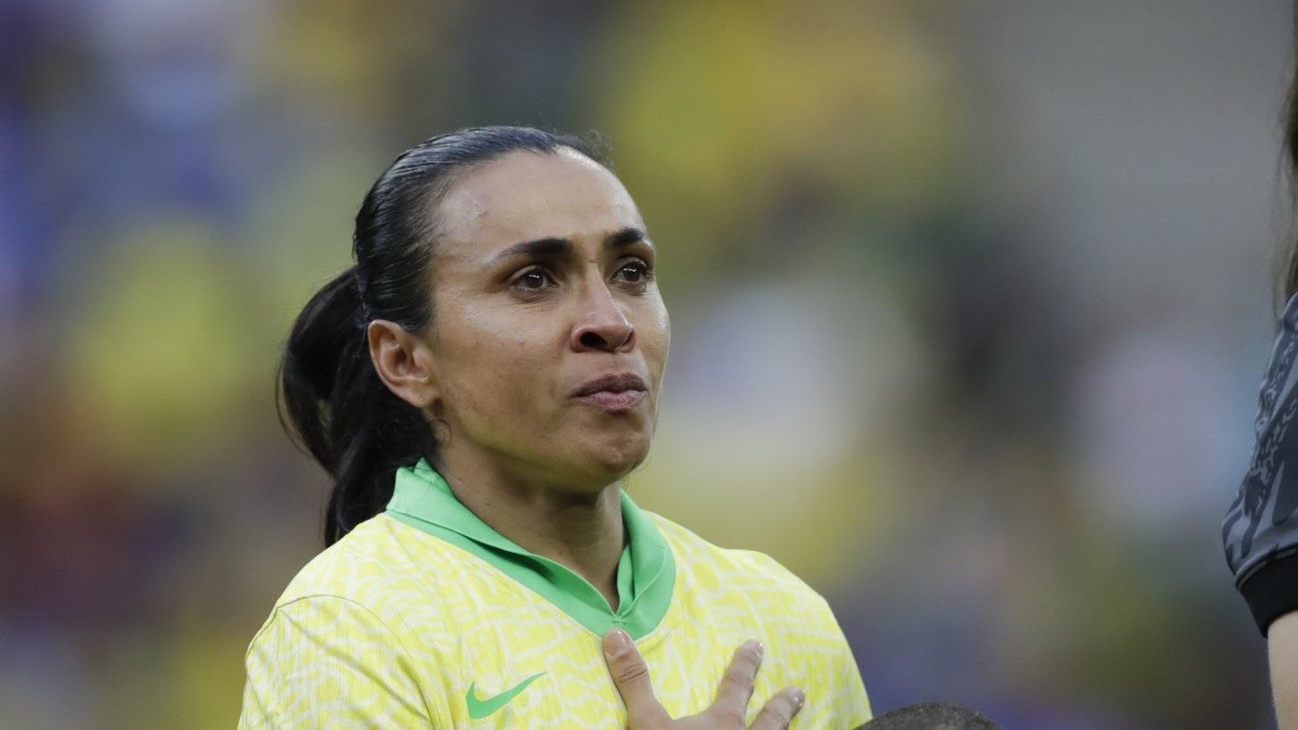 Corte Arbitral do Esporte mantém suspensão de Marta no jogo do Brasil nesta terça-feira (6)