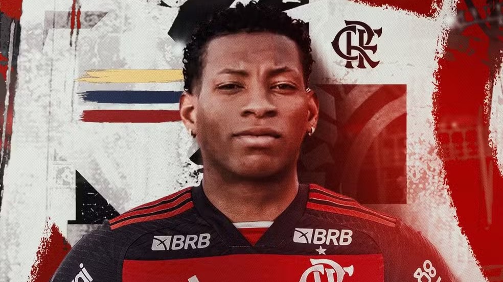 Gonzalo Plata chega ao Flamengo para reforçar ataque rubro-negro