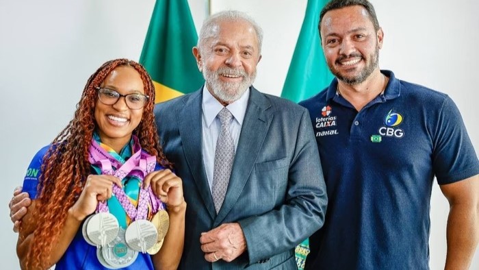 Lula assina medida provisória que isenta medalhistas de imposto em prêmios em dinheiro