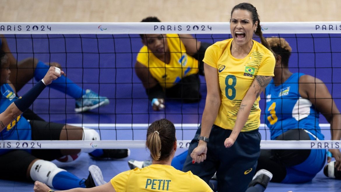 Paralimpíadas: Brasil vence Ruanda por 3 sets a 0 em estreia pelo vôlei sentado feminino