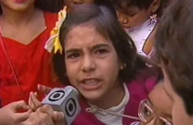 ‘Que Xou da Xuxa é esse?’: menina que viralizou em trecho de documentário das Paquitas tem 47 anos e é professora