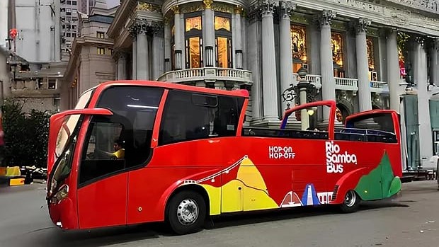 Turistas que vieram ao Rock in Rio fizeram tour panorâmico pela cidade ao som de samba