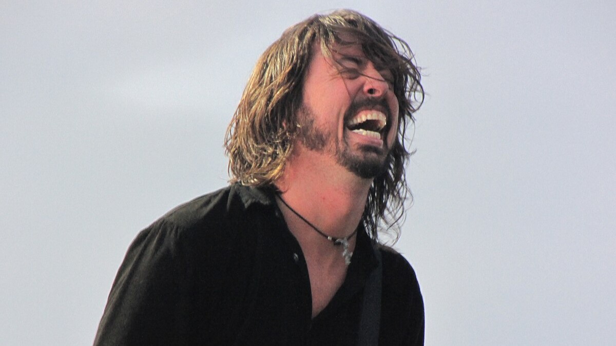 Dave Grohl é indicado como ‘affair’ de ‘deusa do pornô’ em meio a escândalo de caso extraconjugal