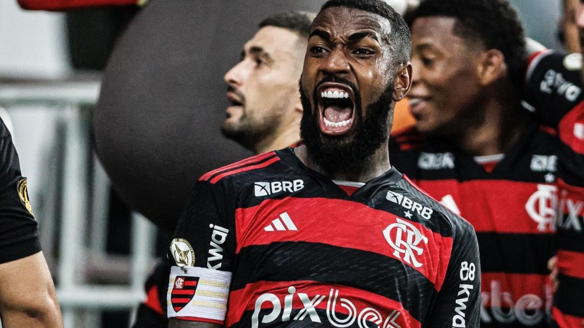 Clássico dos milhões: Flamengo e Vasco empatam em 1 a 1, com gols de Gerson pelo Rubro-Negro e Coutinho pelo Cruzmaltino