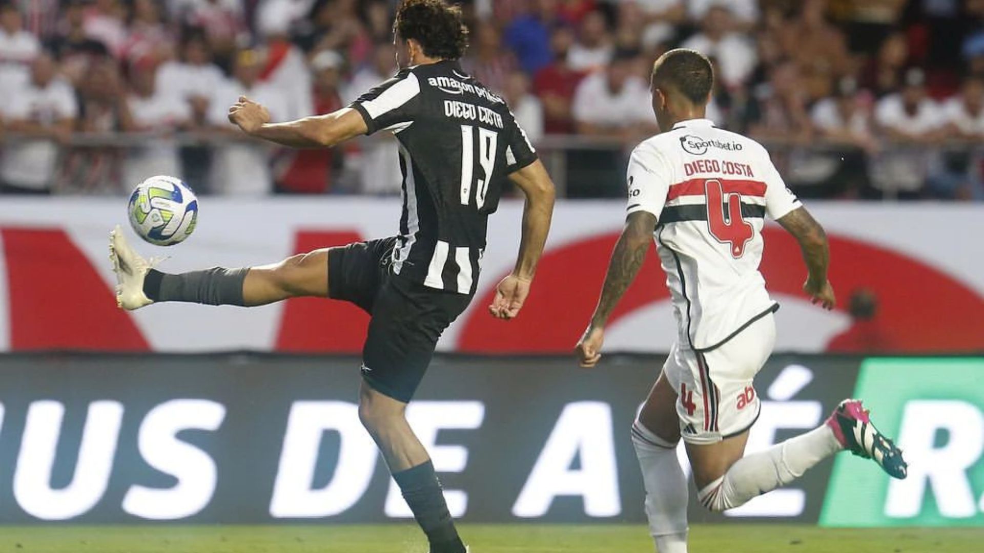 Botafogo e São Paulo se enfrentam em duelo decisivo pelas quartas de final da Libertadores