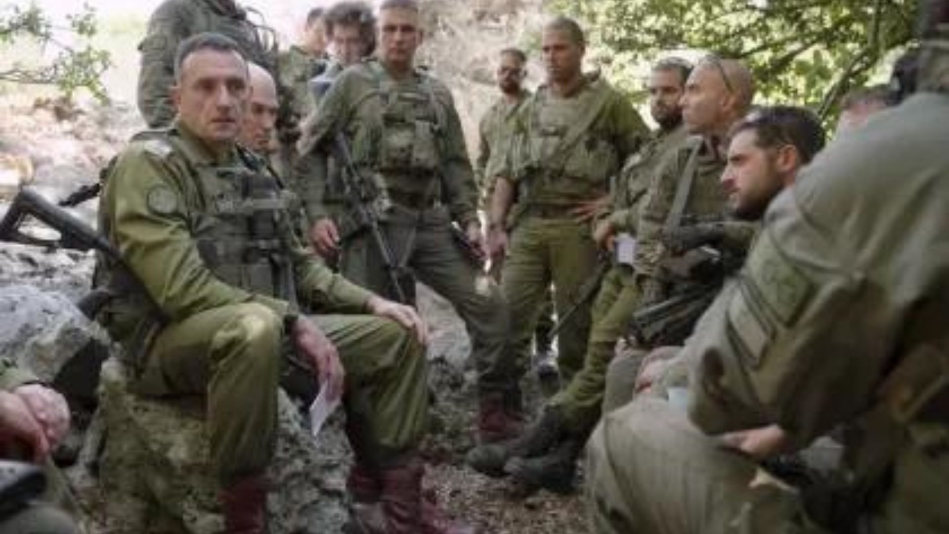 Exército Israelense se prepara para incursão terrestre no Líbano em resposta ao Hezbollah