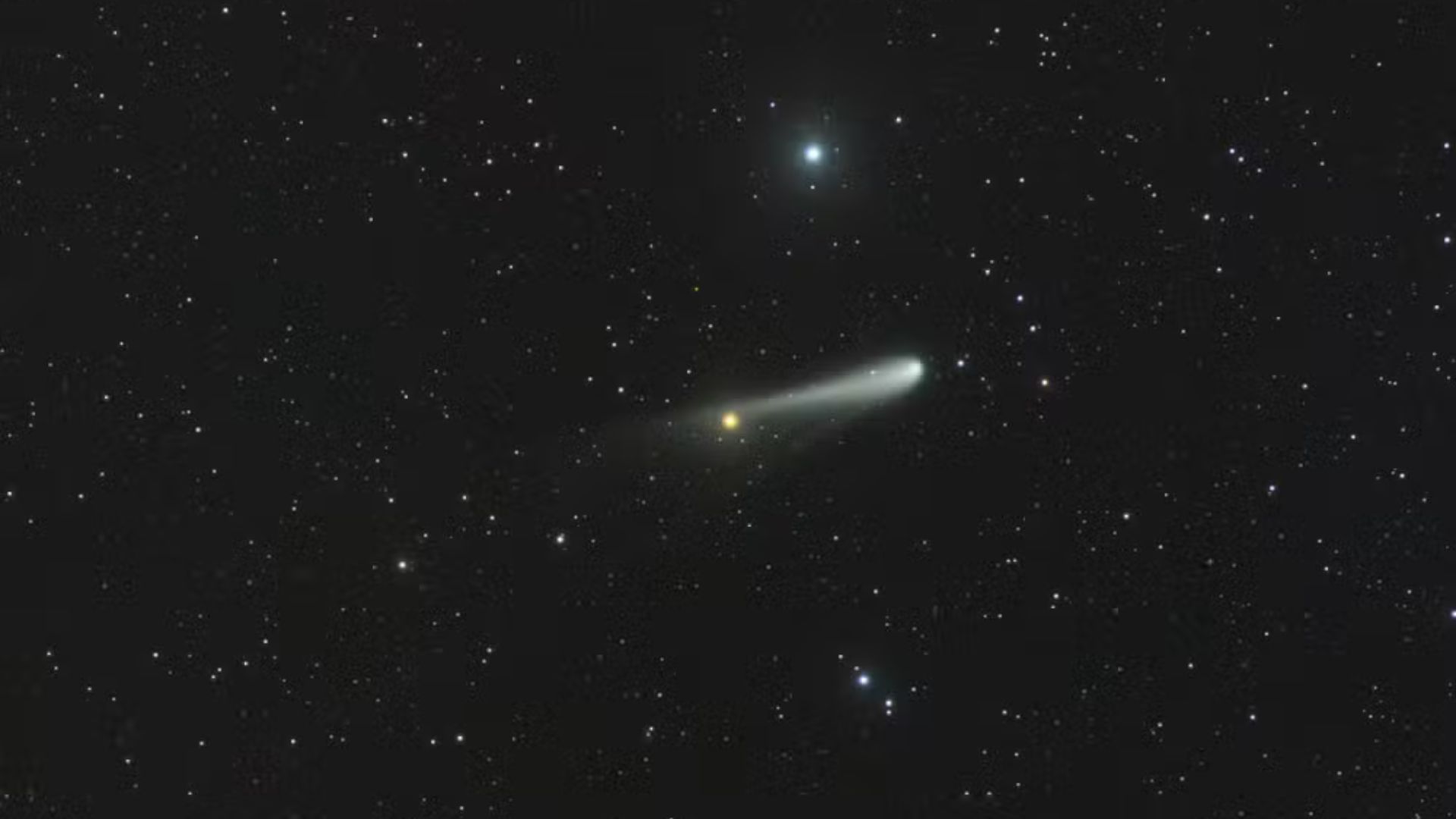 Cometa C/2023 A3 brilha intensamente após se aproximar do sol, prometendo espectáculo celestial em outubro