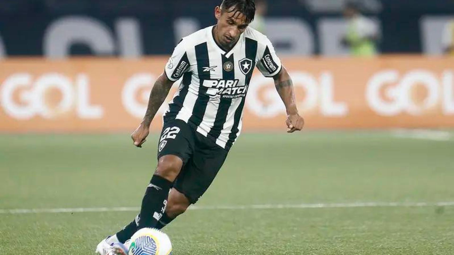 Damián Suárez tem contrato rescindido pelo Botafogo e deixa clube após tentativa de saída