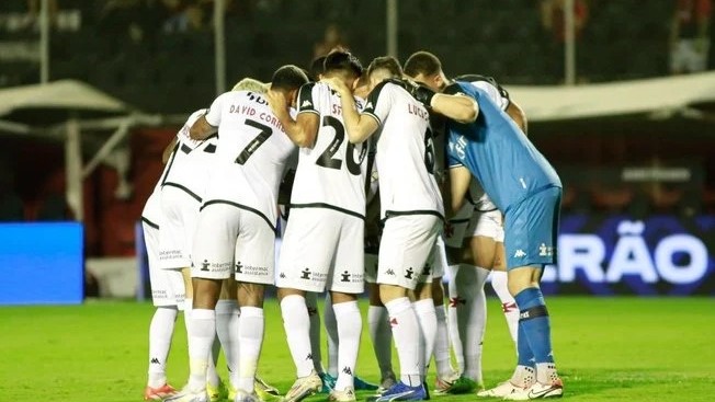 Vitória em cima do Vitória: Vasco garante mais três pontos no Barradão