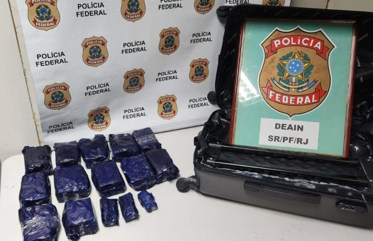 PF prende paraguaia de 26 anos com 4,2g de cocaína no Aeroporto do Galeão