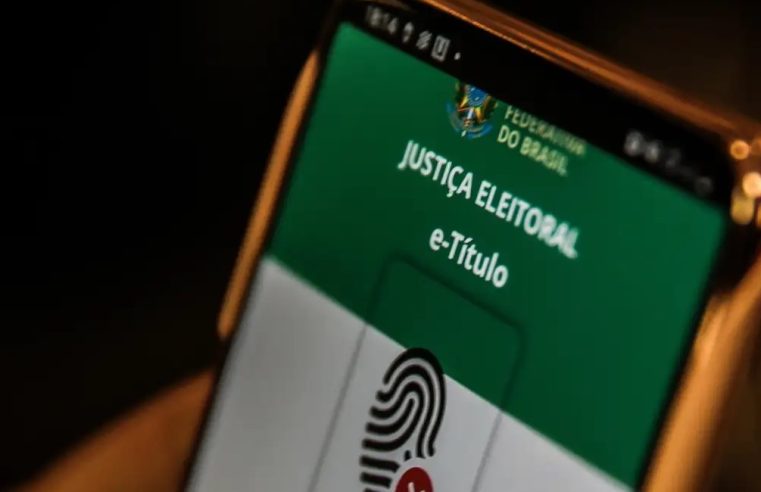 A menos de 30 dias do 1º turno, eleitores devem atualizar e-Título