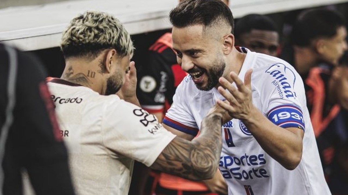 Everton Ribeiro convida Gabigol para jogar no Bahia e retomar parceria: ‘É só falar que quer para a gente fazer uma ligação’