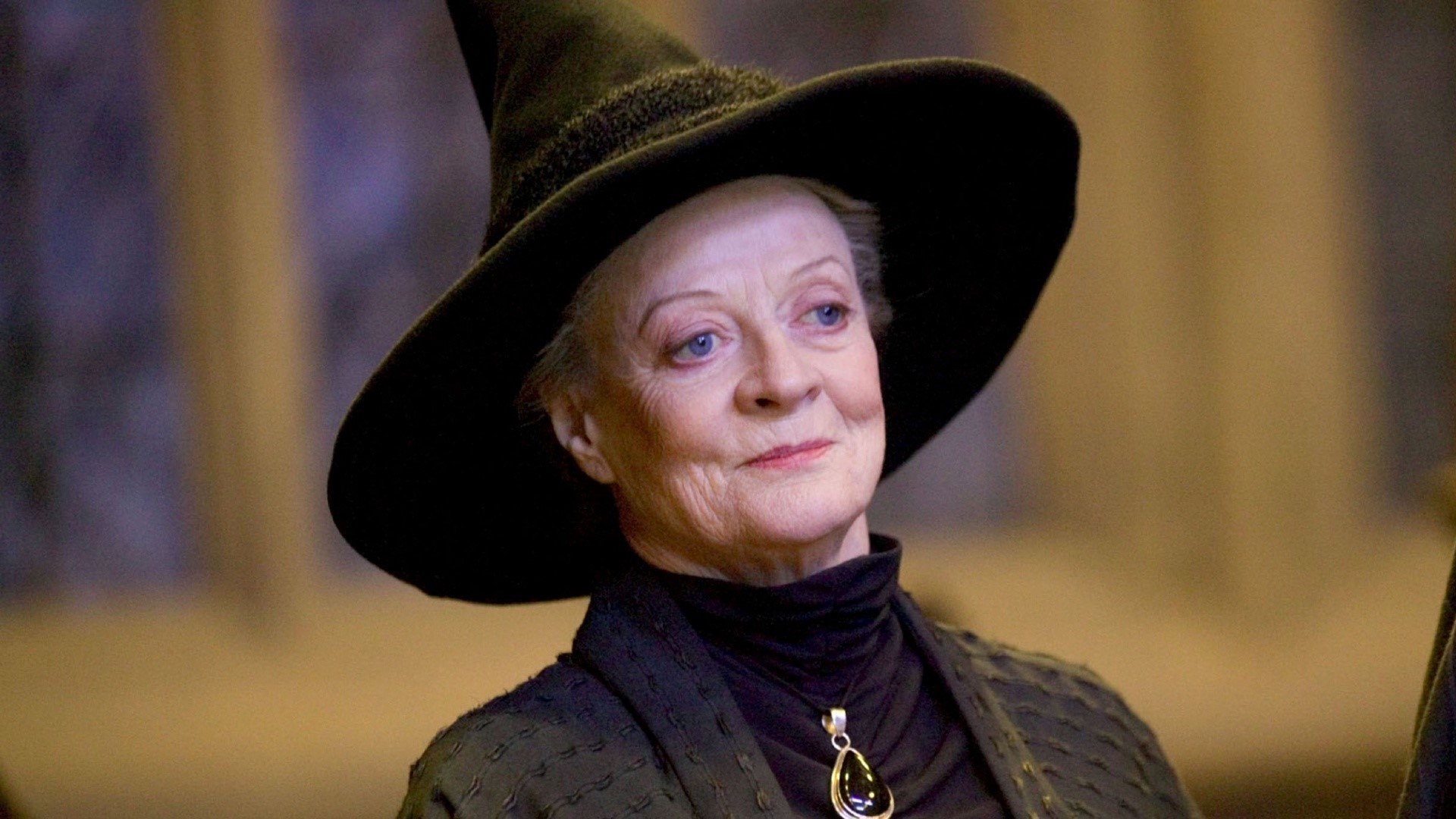 Maggie Smith, estrela de “Harry Potter” e “Downton Abbey”, morre aos 89 anos nesta sexta (27)