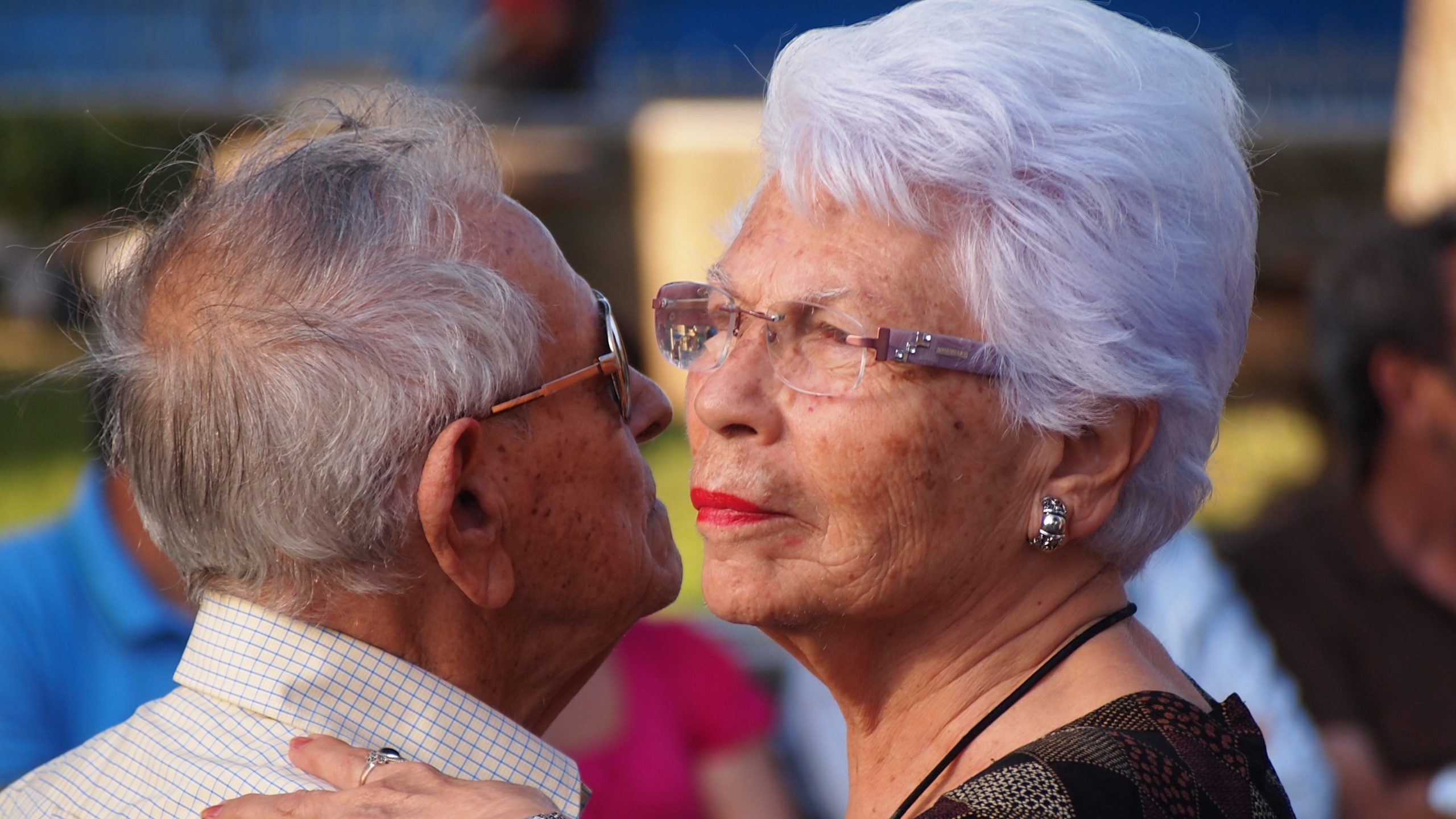 Amor na terceira idade: Casamentos entre pessoas com mais de 60 anos aumentam no Brasil