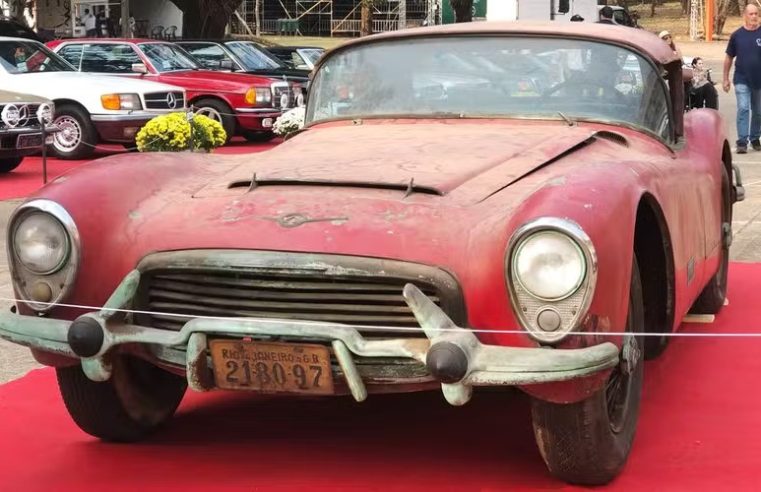 Conversível de 1956, considerado automóvel mais bonito do Brasil, é encontrado e será exposto pela primeira vez no Rio no ‘Village Classic Cars’