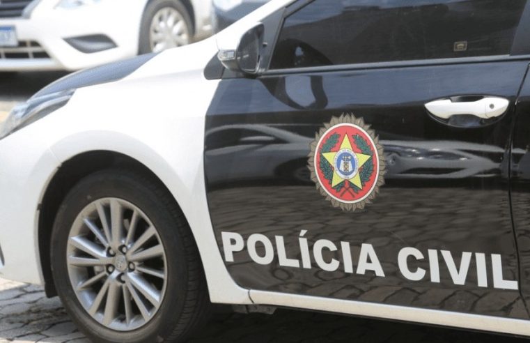 Polícia Civil incinera 30 toneladas de fumo em fábrica de cigarros contrabandeados na Baixada Fluminense