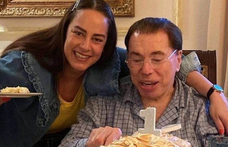 Silvia Abravanel revela motivo da família ter escondido estado de saúde de Silvio Santos: ‘Queriamos preservar a privacidade dele’