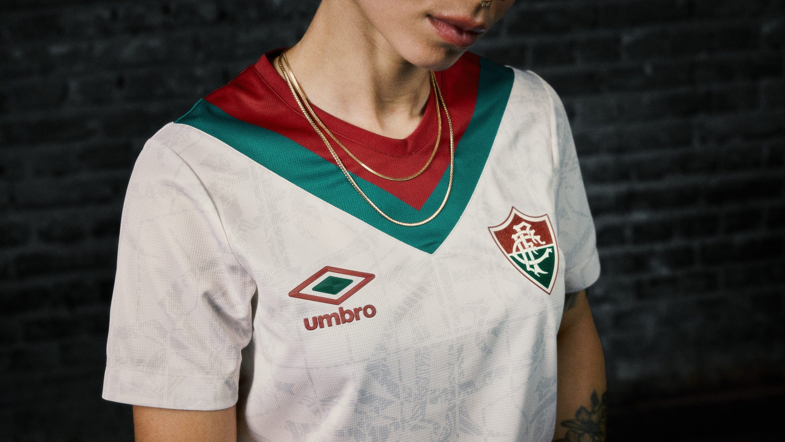 Fluminense divulga novo uniforme para temporada de 2024; pré-venda começa neste sábado (14)