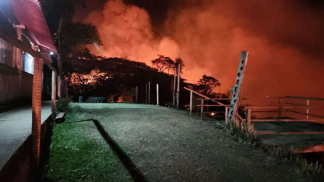 Homem é preso suspeito de provocar incêndio criminoso em Valença, região Sul do RJ