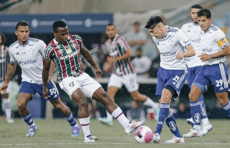 Com gol de Arias, Fluminense vence Cruzeiro por 1 a 0 e deixa zona de rebaixamento