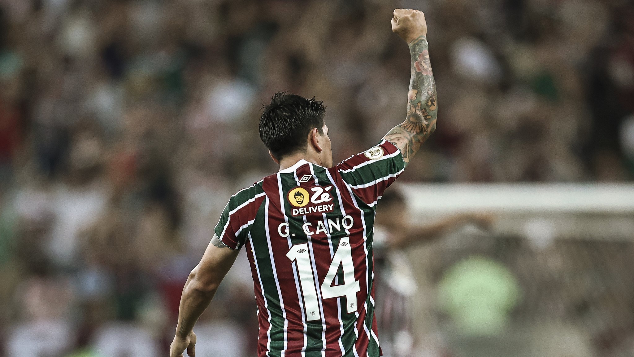 Fluminense vence Athletico-PR com gol de Cano e se afasta da zona de rebaixamento