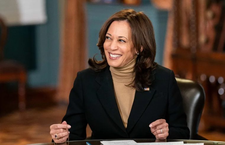 EUA: Kamala Harris conta que votou pelo correio nas eleições presidenciais dos EUA