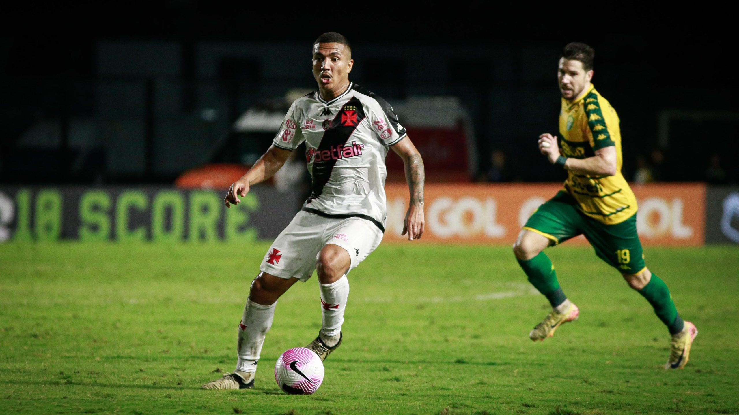 Vasco vence o Cuiabá por 1 a 0 e encerra jejum de vitórias após 53 dias