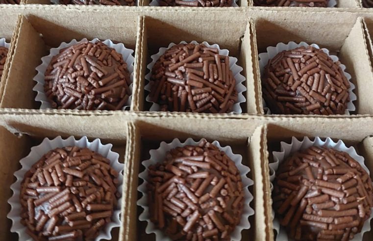 Bar da Peixaria Divina Providência prepara programação para Dia das Crianças com oficina de Brigadeiros