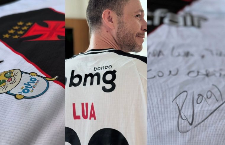 Tiago Leifert recebe camisa do Vasco com nome da filha, vestida na campanha contra câncer ocular