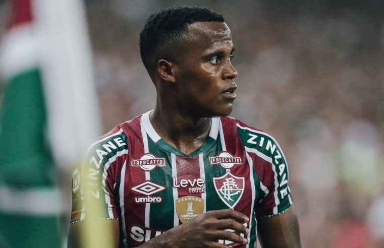 Jhon Arias entra no top 10 de artilheiros do Fluminense