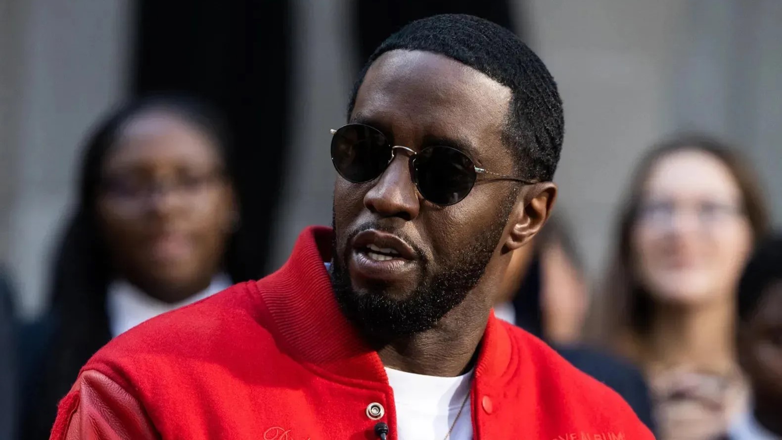 Defesa de Diddy alega que rapper enfrenta dificuldades na prisão: ‘A comida é a parte mais difícil’