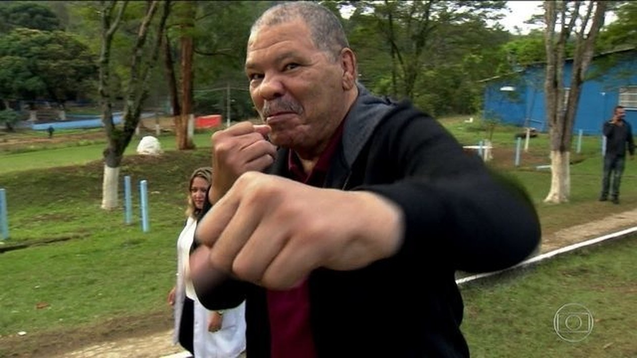 Brasil se despede de Maguila, ícone do boxe, aos 66 anos