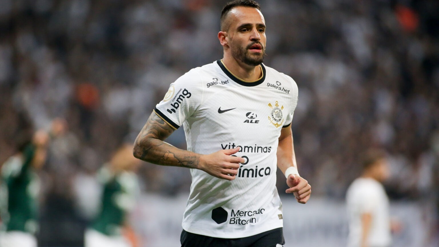 Renato Augusto processa Corinthians por dívida de R$5,4 milhões; jogador buscou acordo amigável sem sucesso