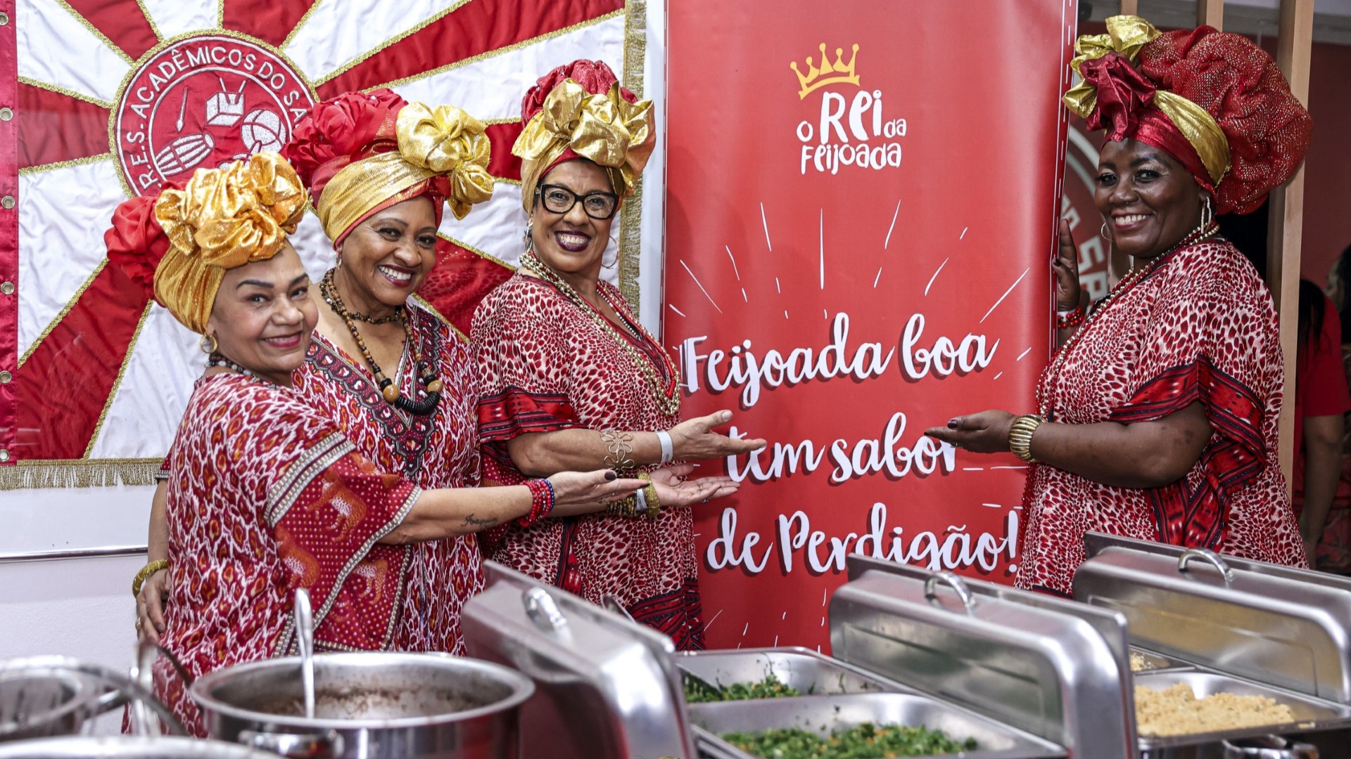 Feijoada do Salgueiro conta com shows de Toninho Geraes e Grupo Clareou neste domingo (13)