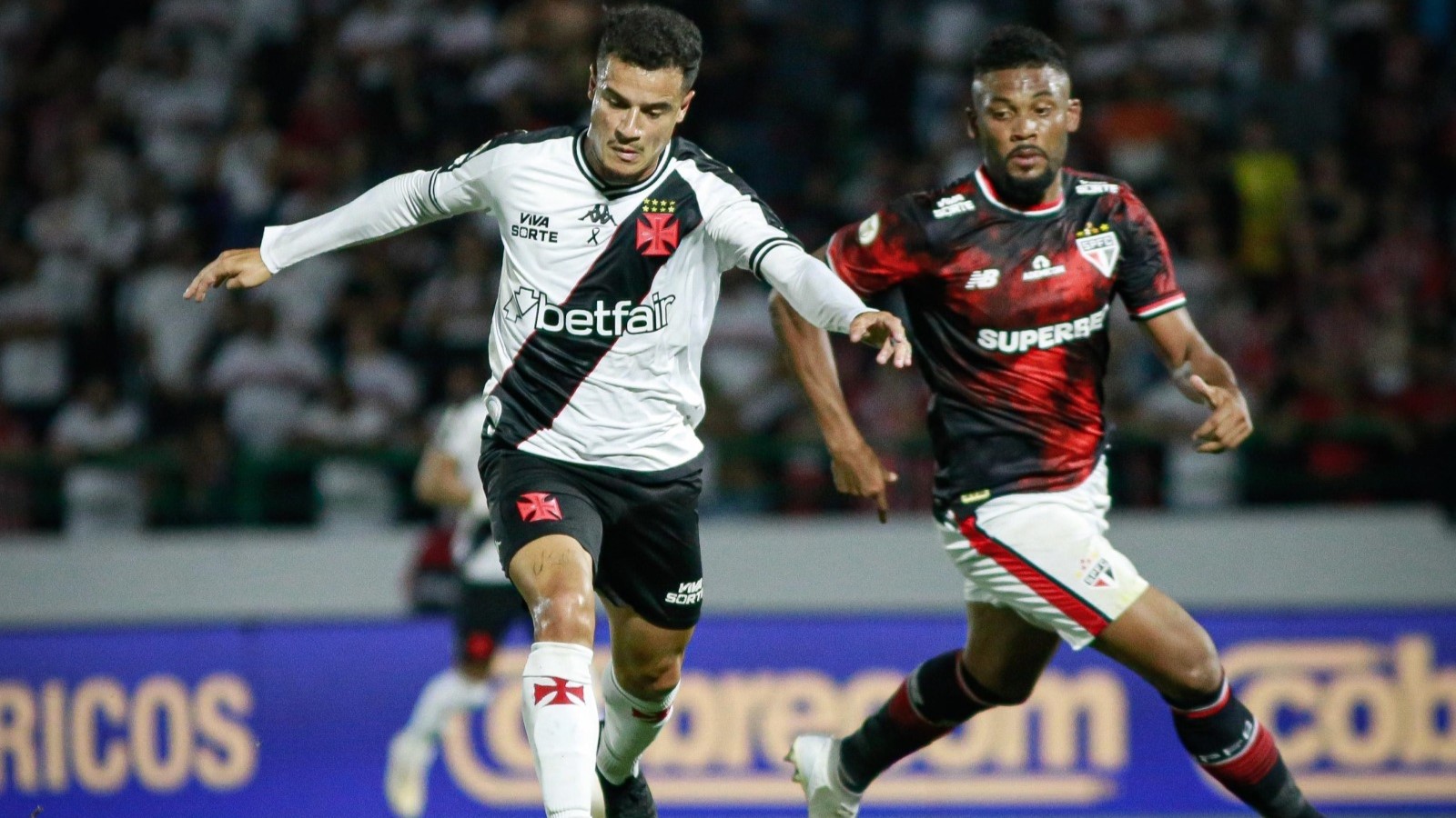 São Paulo vence Vasco por 3 a 0 em Campinas com dois gols de Lucas Moura