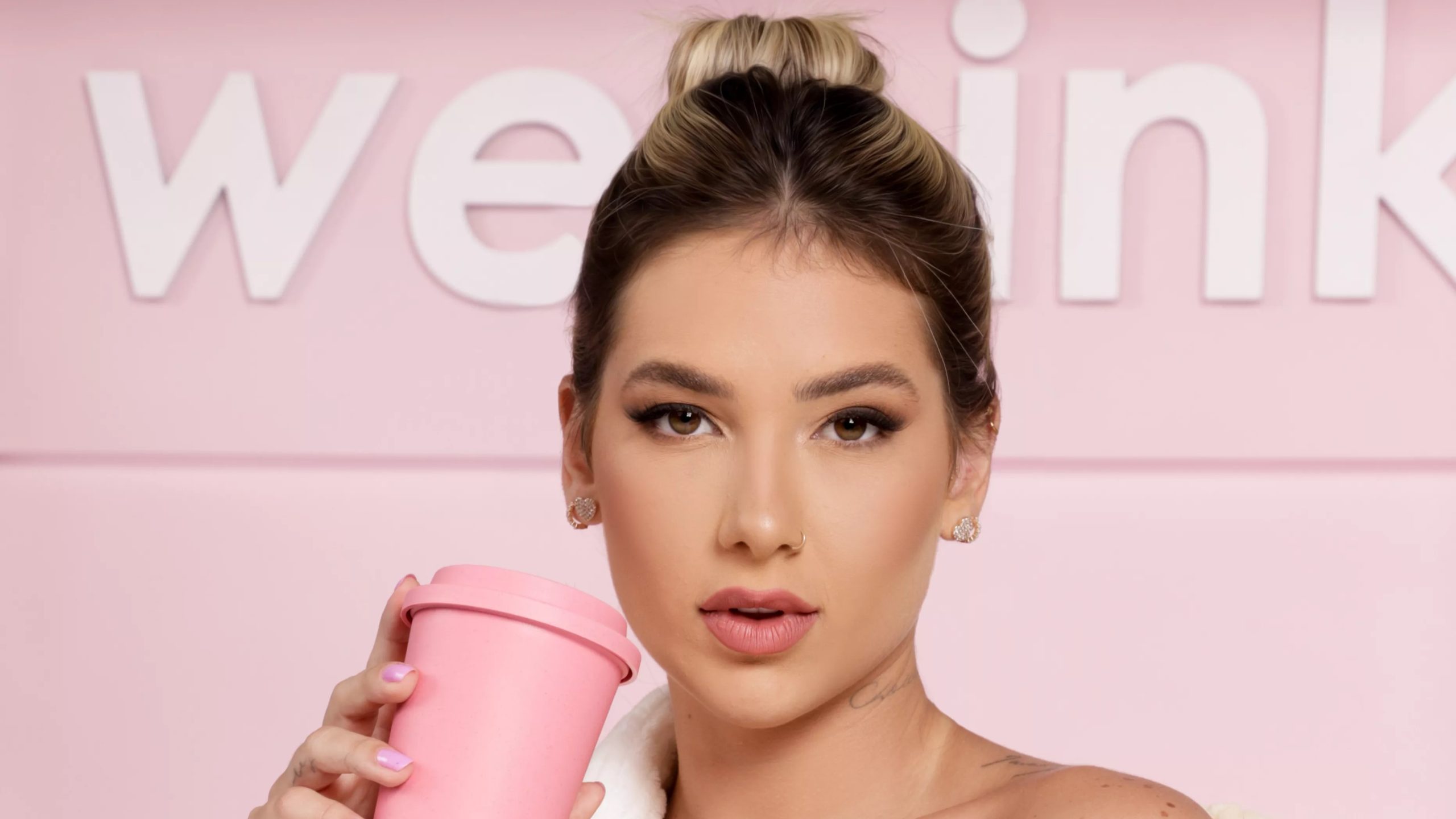 Usuários da WePink sugerem que marca de cosméticos de Virginia Fonseca está violando Código de Defesa do Consumidor