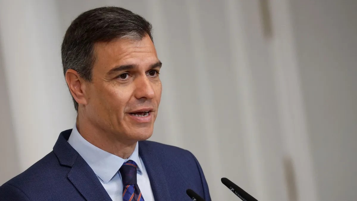 Enchentes na Espanha: Pedro Sánchez prioriza reconstrução antes de ‘debate político’ sobre possíveis responsáveis