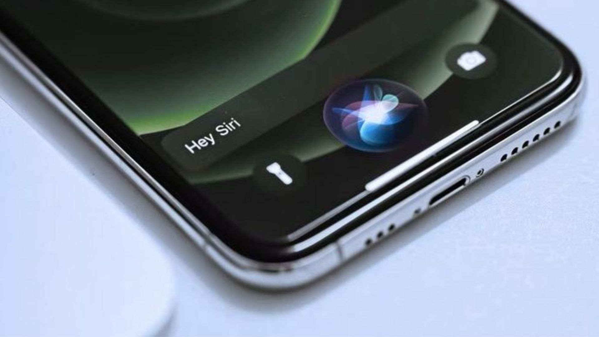 Apple deve lançar nova Siri similar ChatGPT em 2025 que será capaz de ‘conversar’