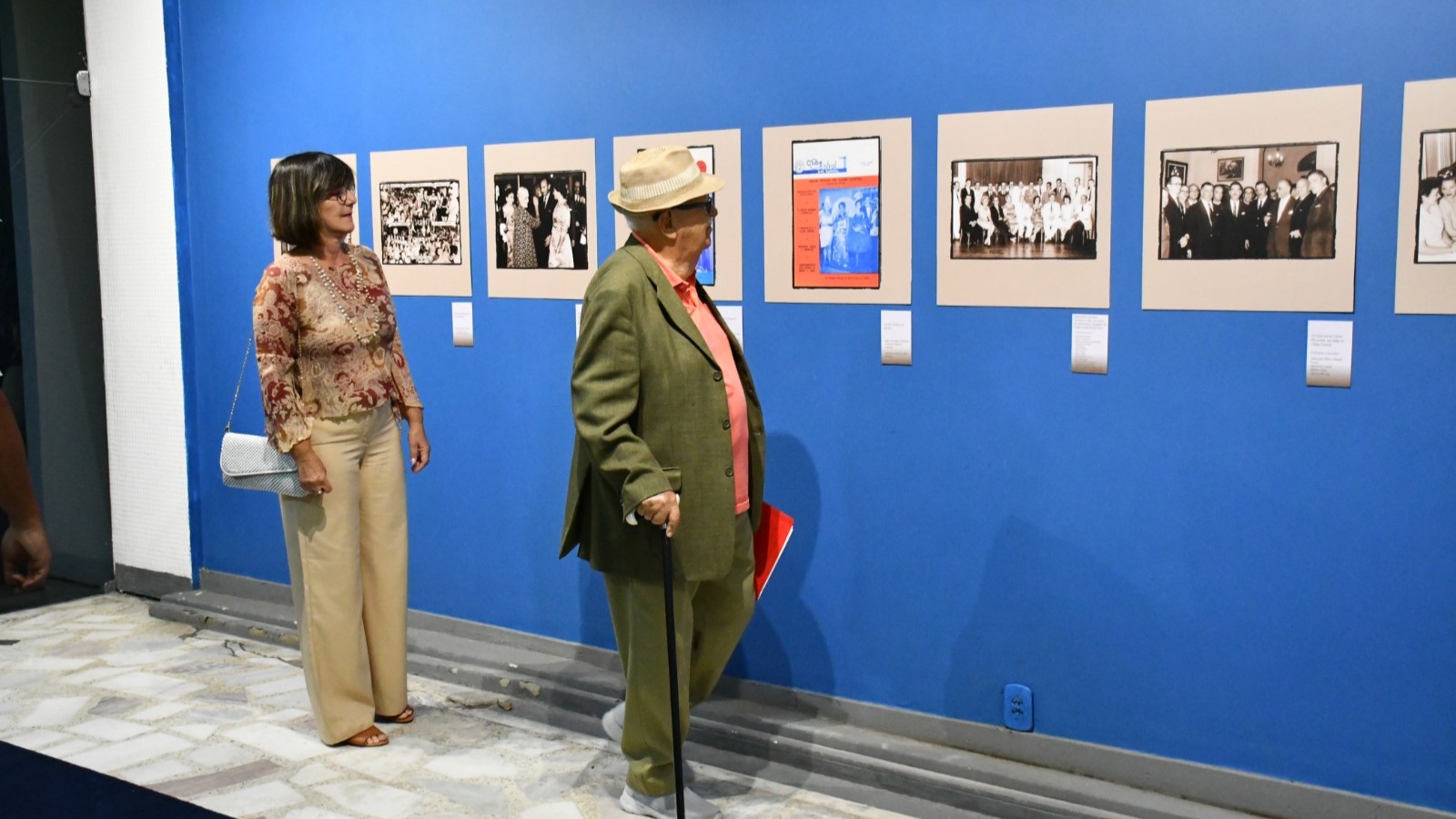 Clube Central, em Icaraí, recebe exposição fotográfica de Carlos Ruas com memórias de bailes tradicionais